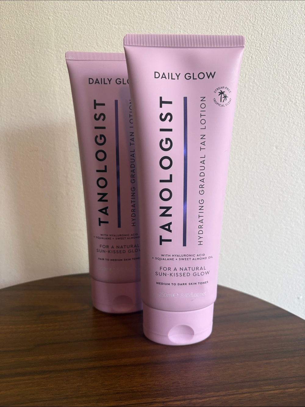 *2 PACK* Daily Glow Hydrating Gradual Tan Lotion - Pink
